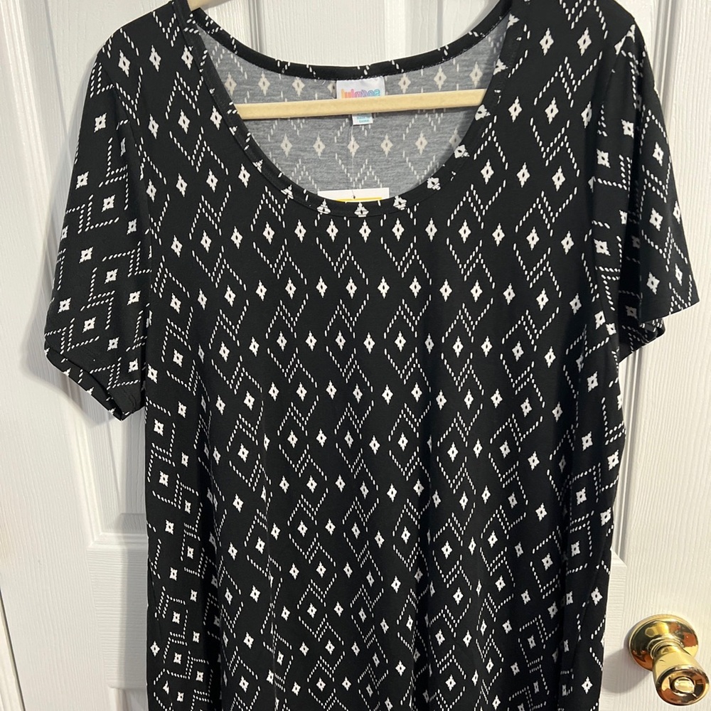 LuLaRoe Classic T Shirt